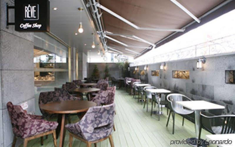Suwon Reve Hotel Restaurante foto